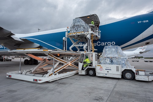 Авиакомпания AirBridgeCargo Airlines совместно с аэропортом Льежа организовали гуманитарный рейс в Индию  