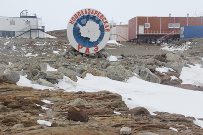 Volga-Dnepr transports over 190 tonnes of cargo in first ‘season’ of Antarctic airfield operations