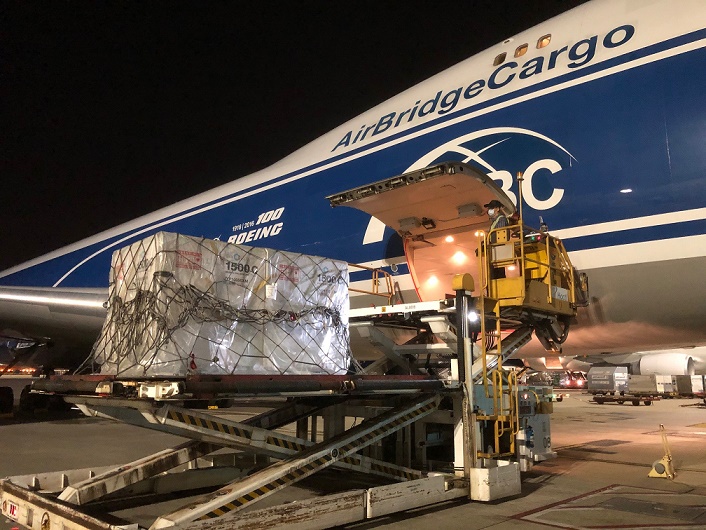 AirBridgeCargo Airlines organizes round-trip with 12 SkyCell containers for vaccines transportation